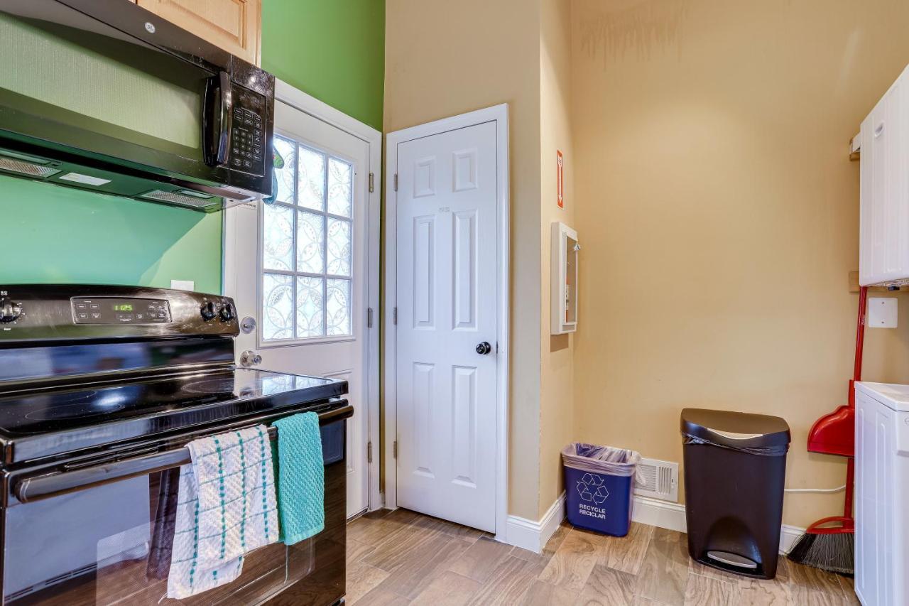 Villa Escape To Our Cozy 3 Bed Rm 2 Bath Unit In Alexandria Va Esterno foto