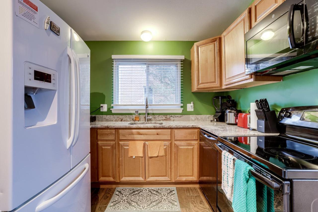 Villa Escape To Our Cozy 3 Bed Rm 2 Bath Unit In Alexandria Va Esterno foto