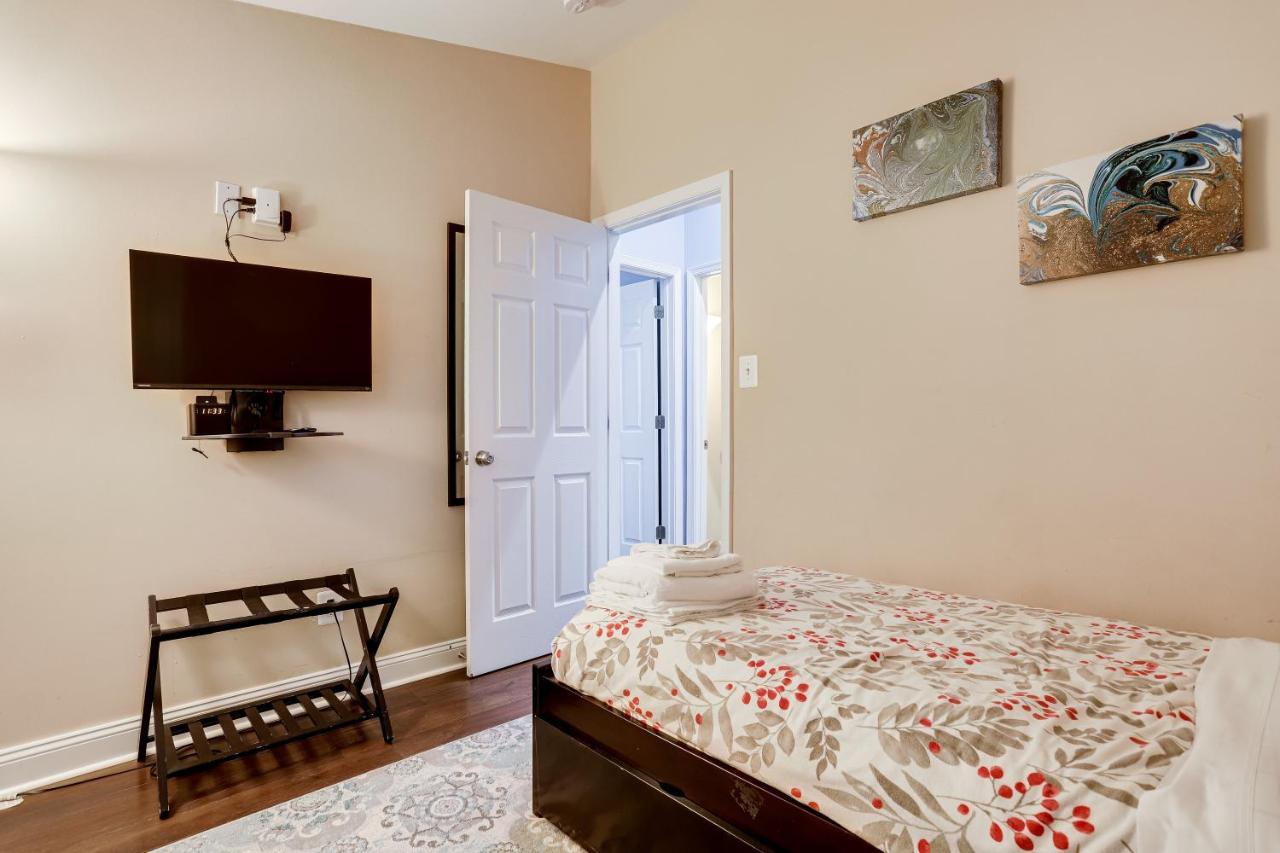 Villa Escape To Our Cozy 3 Bed Rm 2 Bath Unit In Alexandria Va Esterno foto