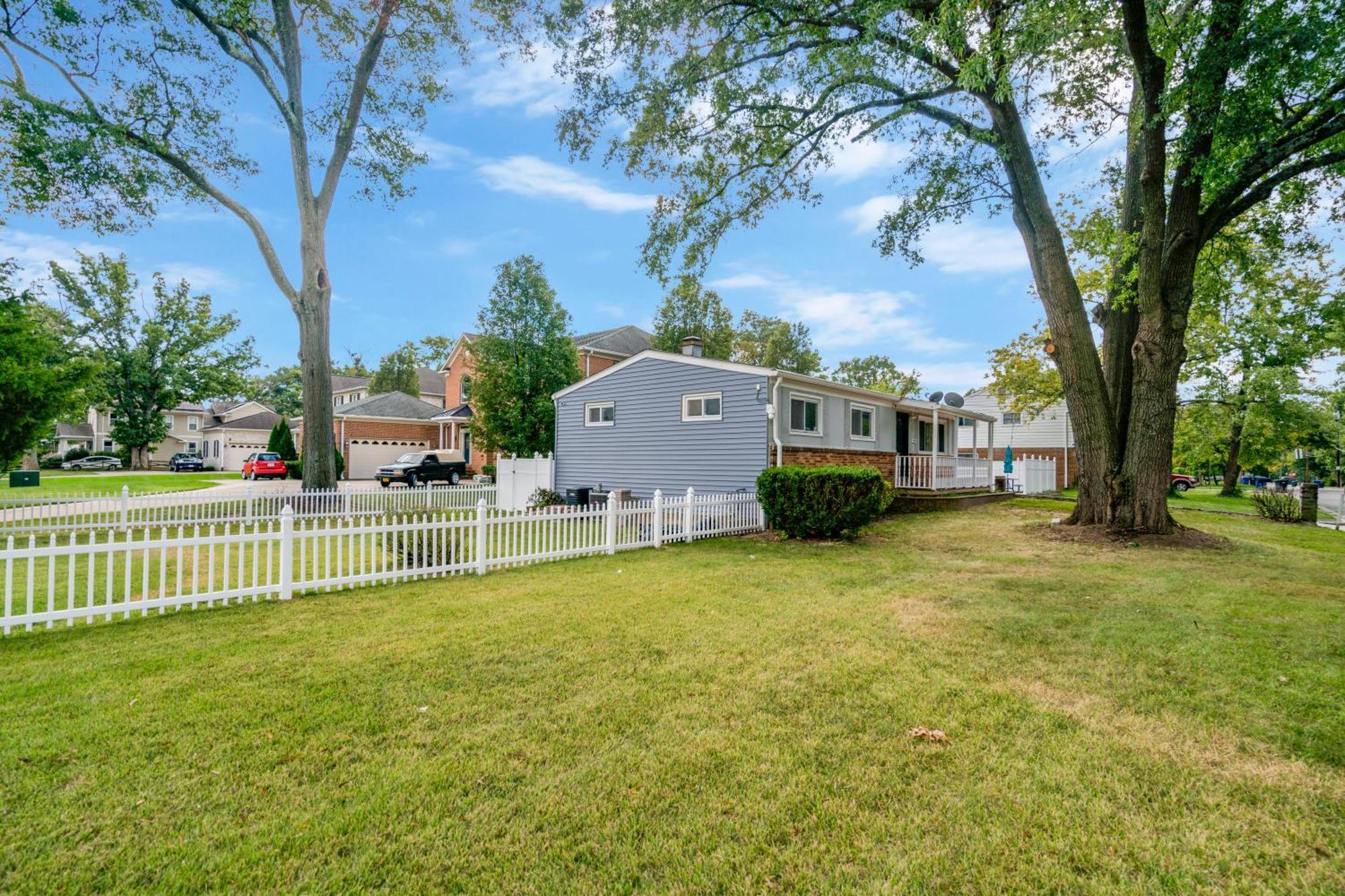 Villa Escape To Our Cozy 3 Bed Rm 2 Bath Unit In Alexandria Va Esterno foto